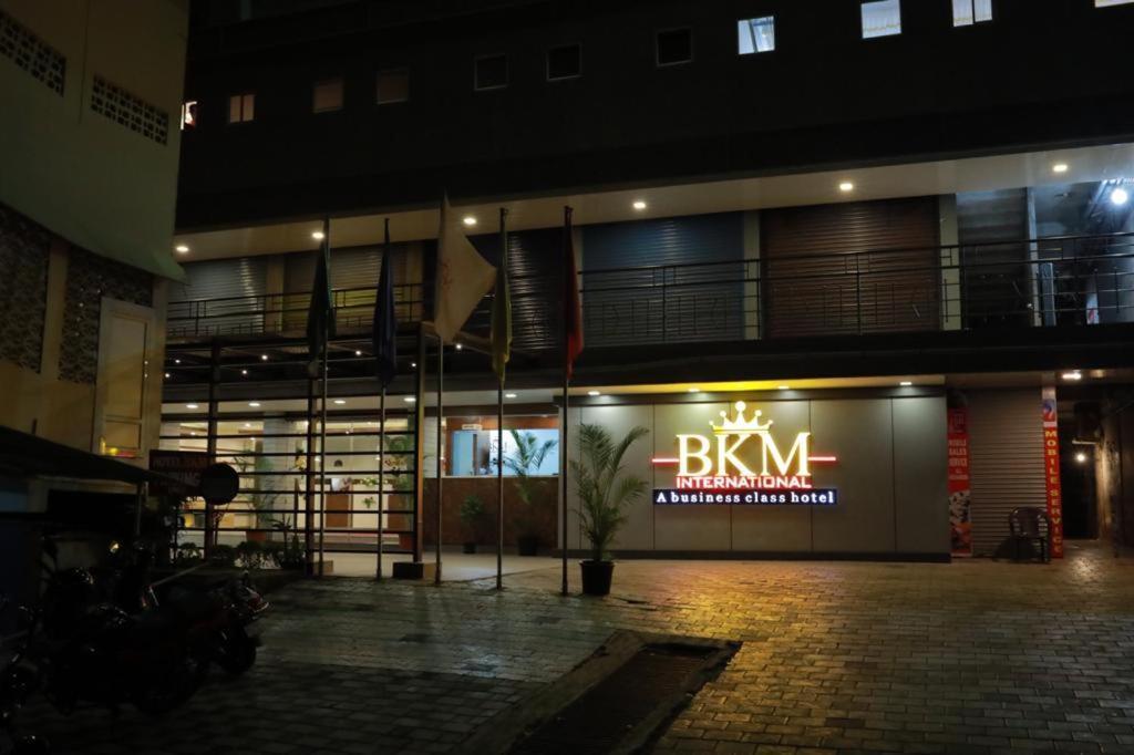 Hotel Bkm International Tellicherry Kültér fotó